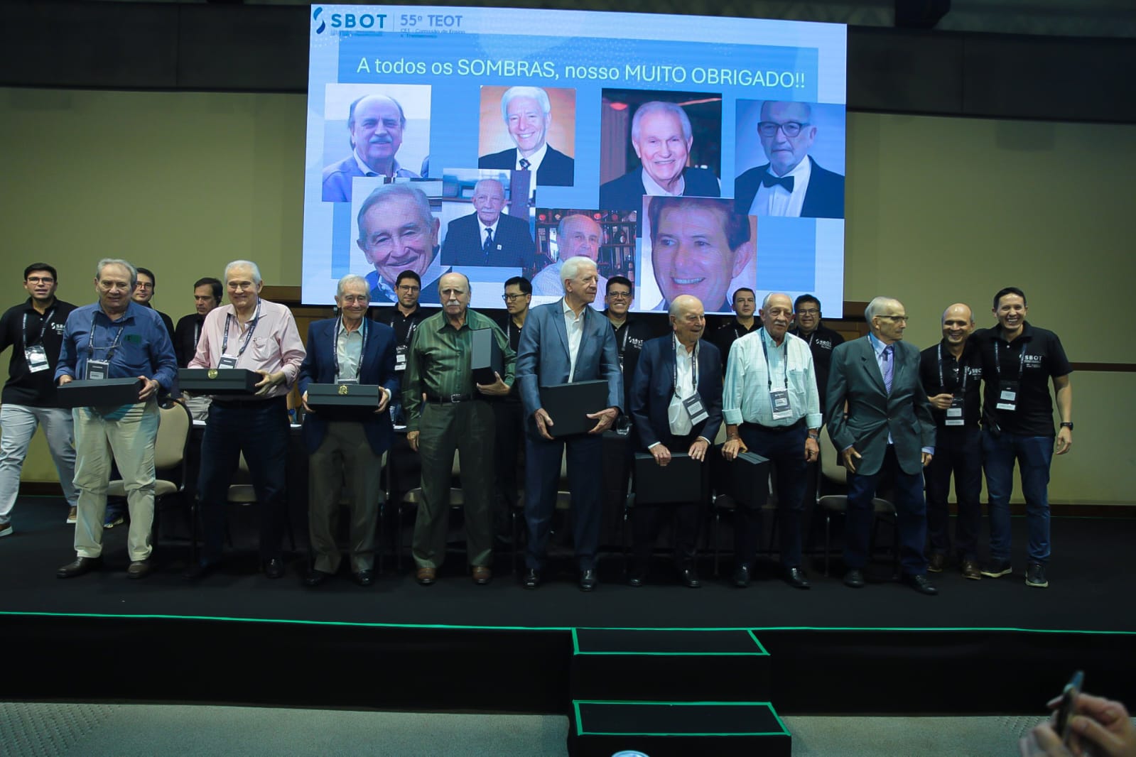 CET homenageia dois quadros históricos da Regional Rio de Janeiro